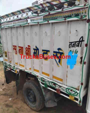 Mahindra Bolero Pickup Images